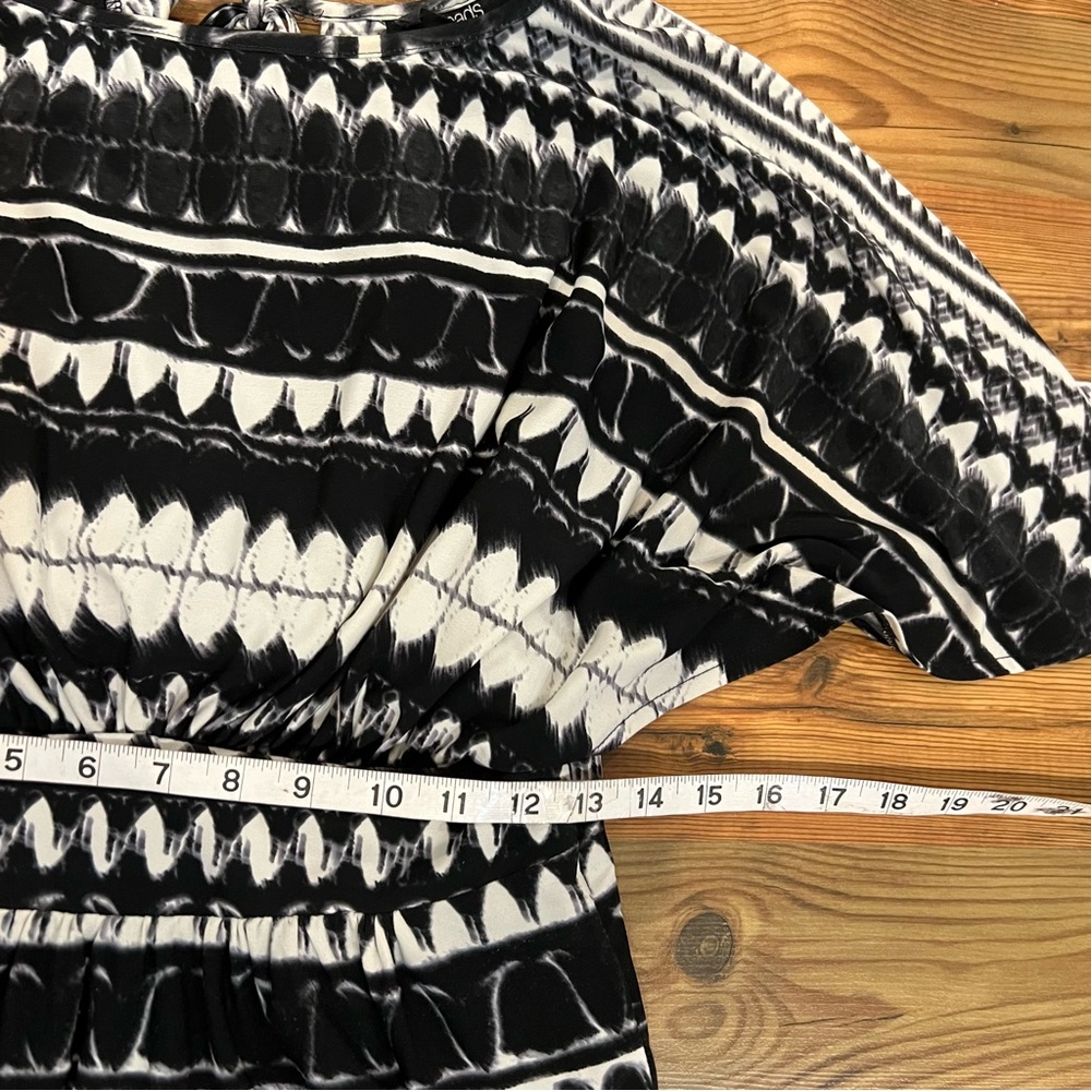 Avenue Black and White Geometric Midi Dress - Picture 4 of 5